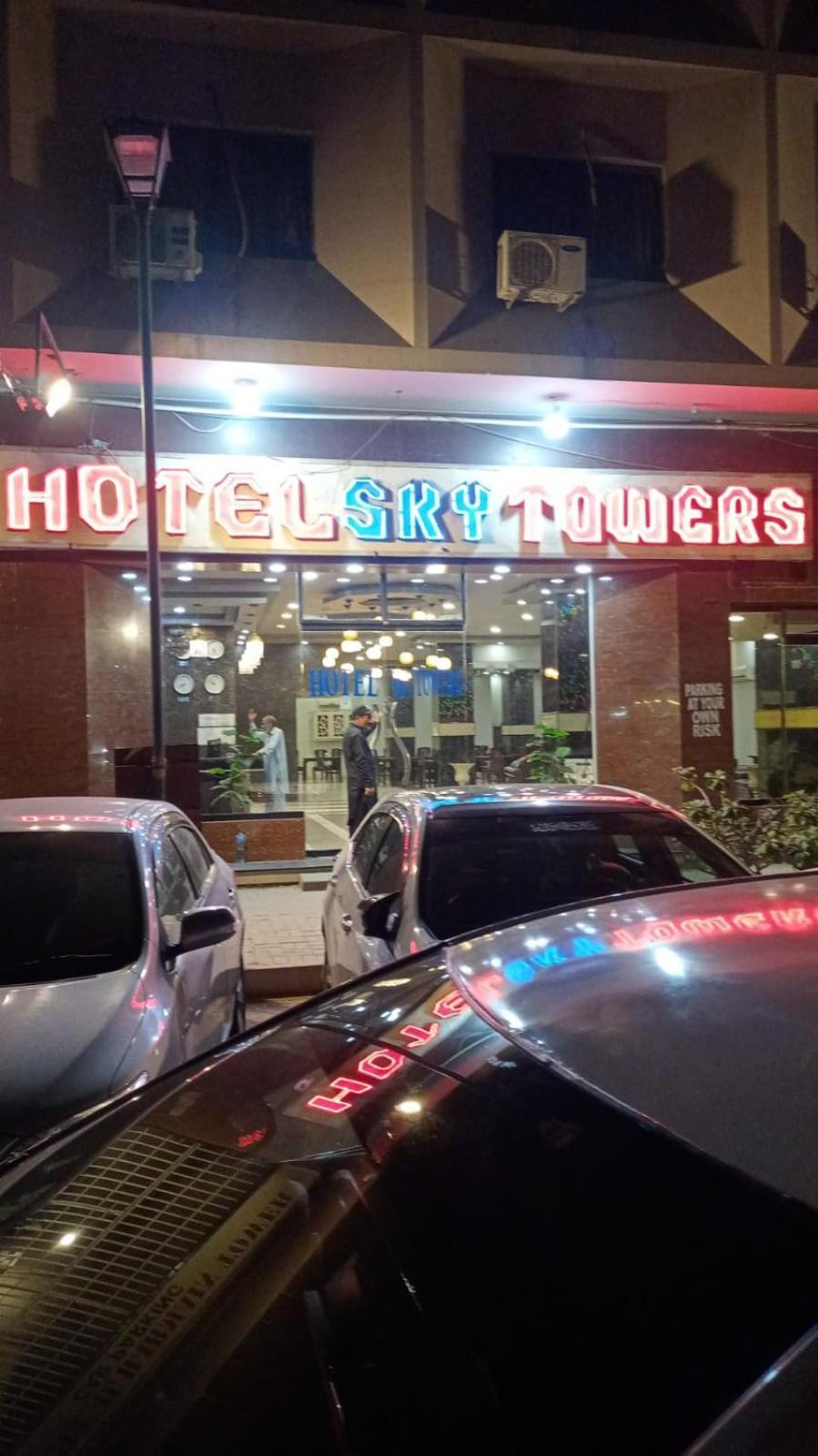 Hotel Sky Towers Карачи Экстерьер фото