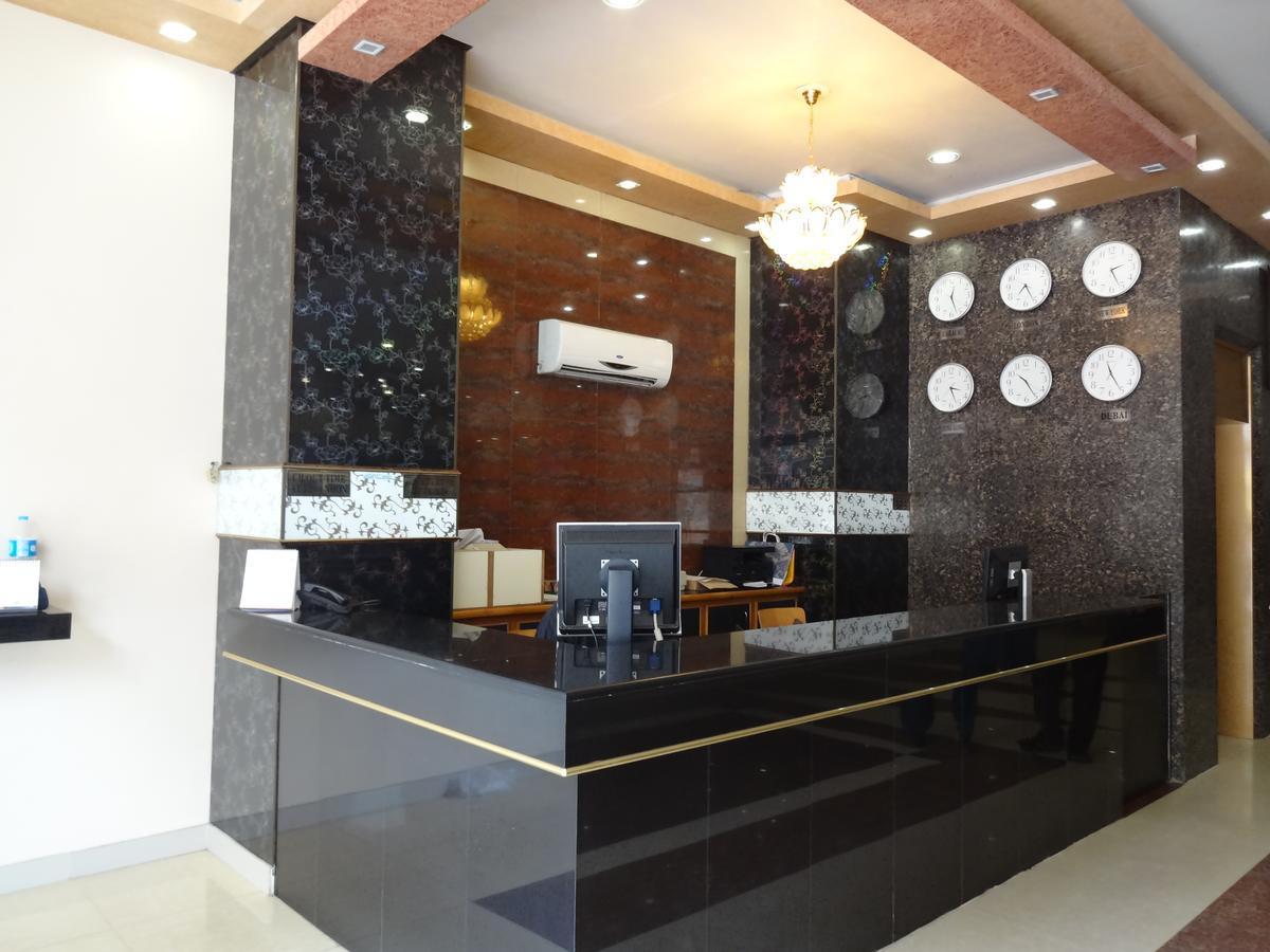 Hotel Sky Towers Карачи Экстерьер фото